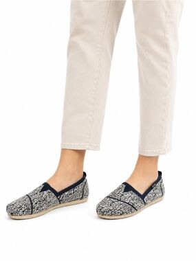 Size‎ 10 BOBS Women’s Plush Knit Slip-On Flats Navy Grey Comfort Shoes